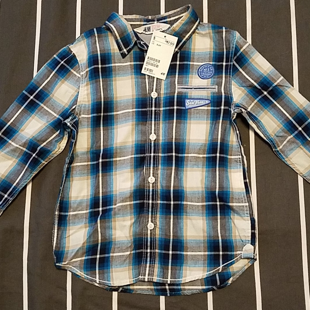 BNWT H&M boys button shirt. Sz 5-6